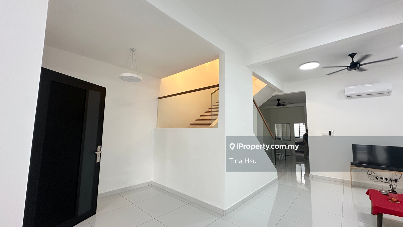 Taman Pelangi Indah Double Storey For Rent