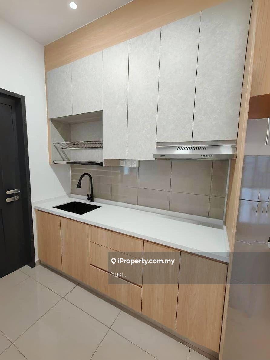 Newly renovated 3bedrooms condo