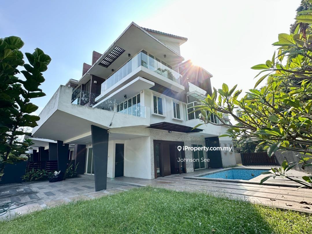 Huge Corner Lot with Garden & Swimming Pool