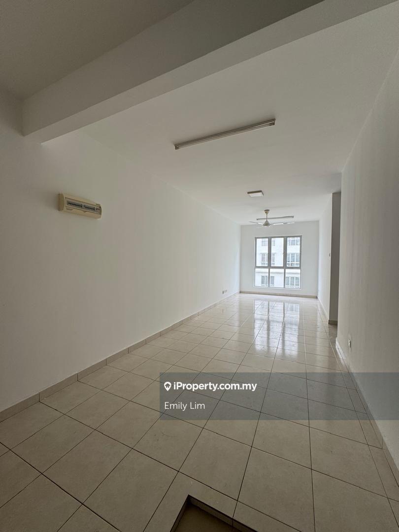 Asteria Apartment, 850sf, basic unit, for rent.