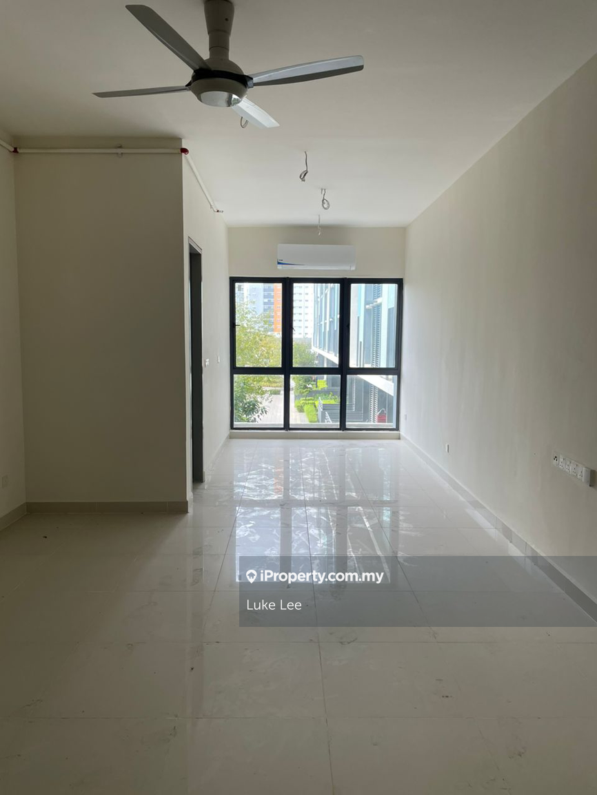 Studio for sell at kota Warisan opposite Kip mall dengkil near KLIA 