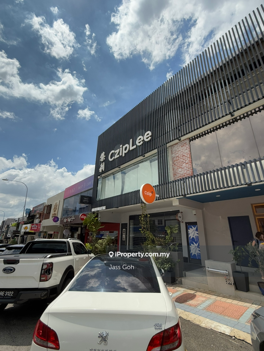 Bangsar corner prime shop for sale with good investment
