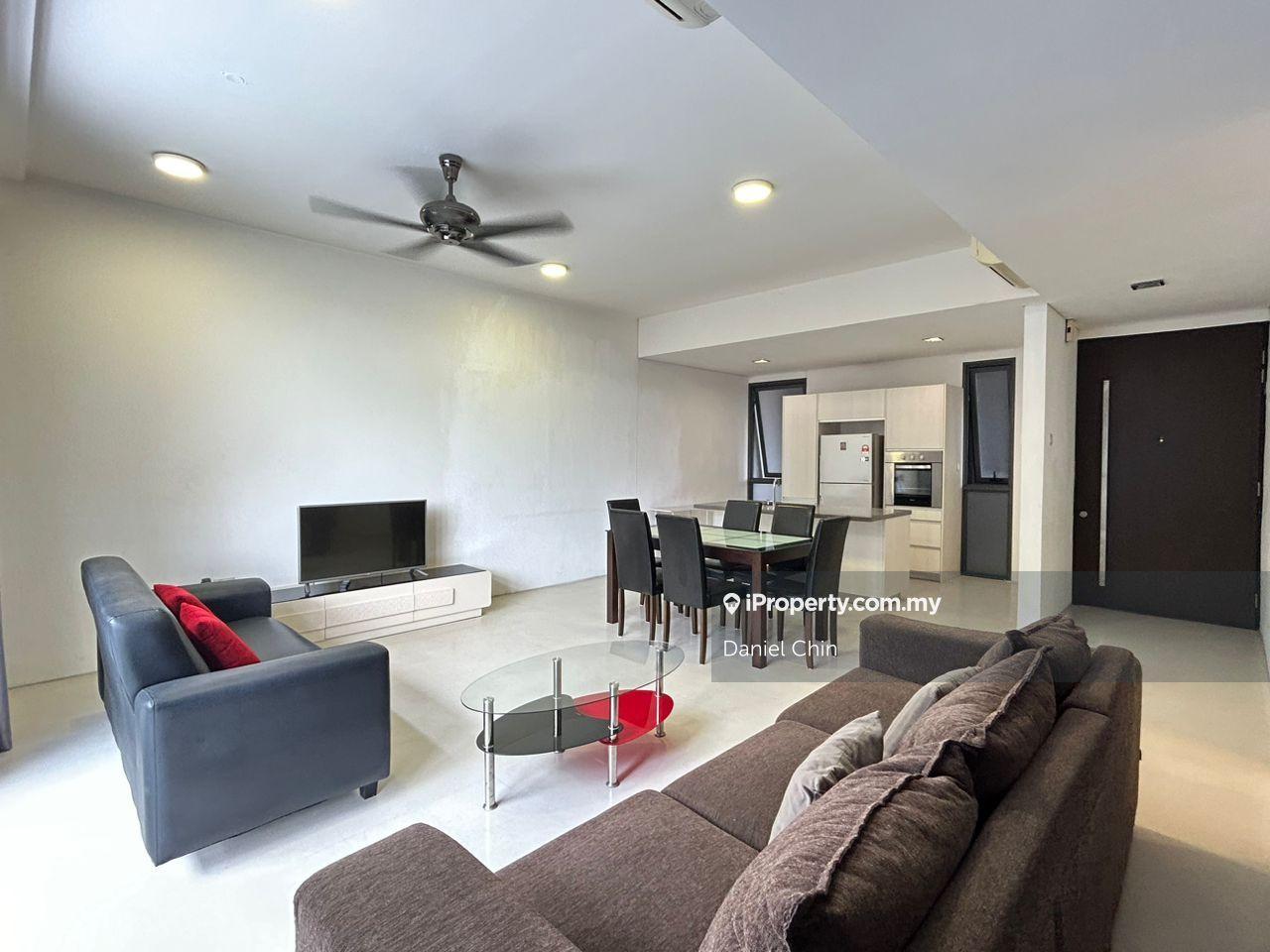 Fully furnished / Ready unit / 2 parking bays