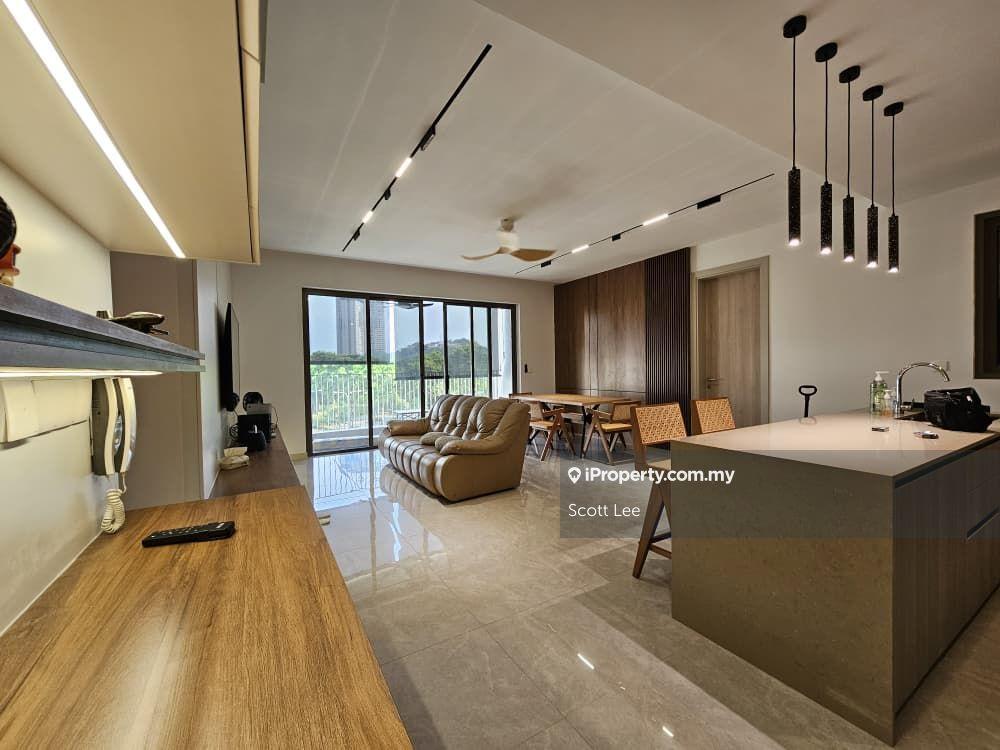 Senior Property Agent Specialising in Desa Parkcity more than 10 years