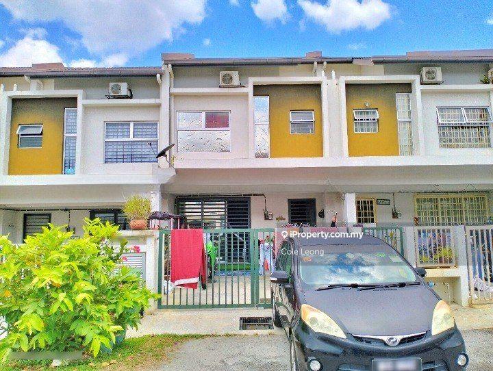 2 Storey House (Camellia Residence) Semenyih Selling Below Market 30%