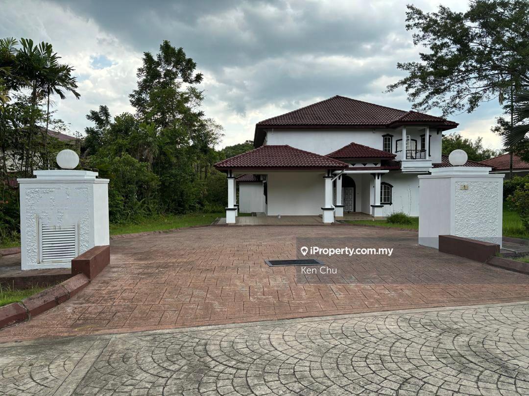 Fully furnished 2 storey Bungalow for rent 