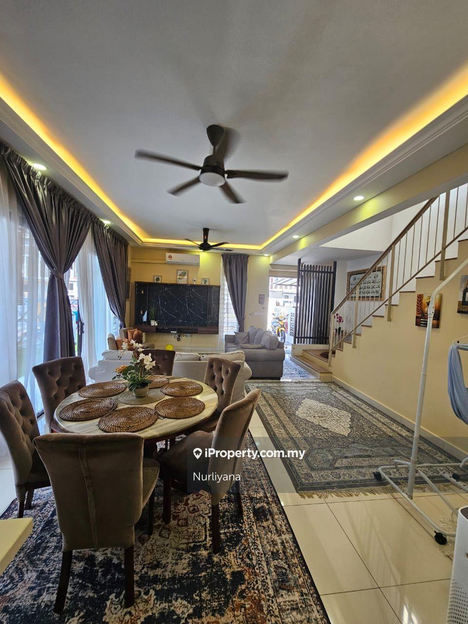Elmina Valley 2 Endlot House 30x70 Near Elmina Lakeside Mall For Sale