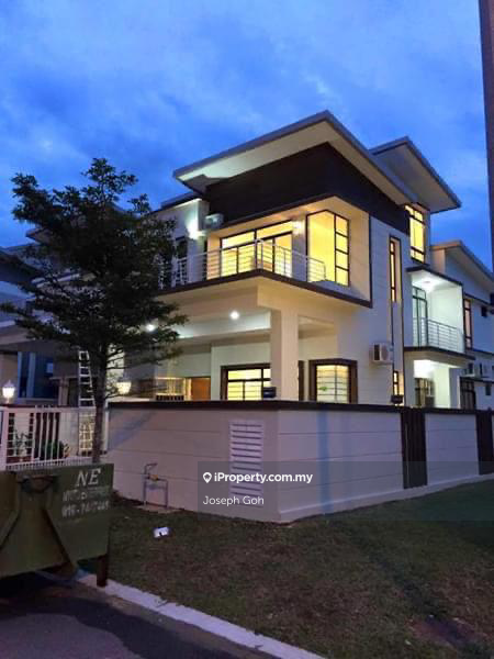 Desa Tebrau Precinct 9, Cluster 2.5 Storey House For rent and Sales