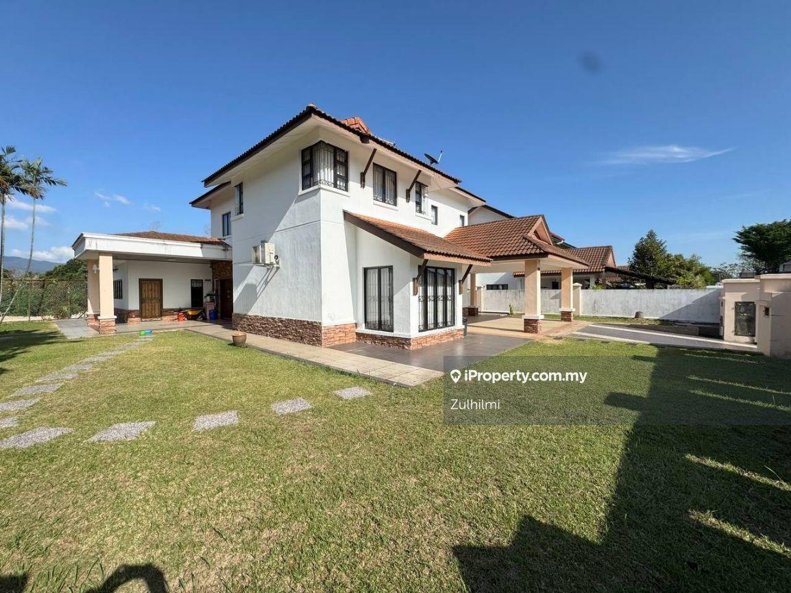 Seremban Corner Lot Double Storey Bungalow Forest Height for Sale