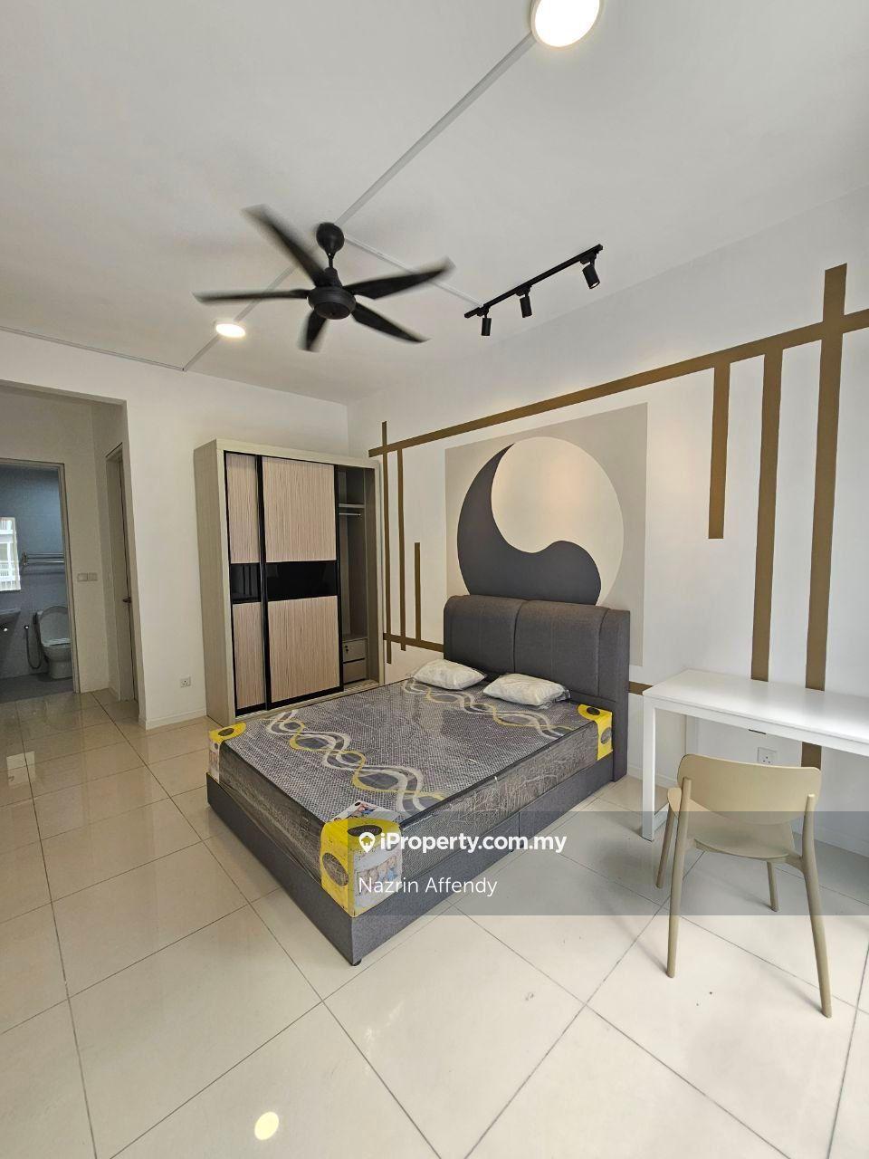 New room available and clean for rent