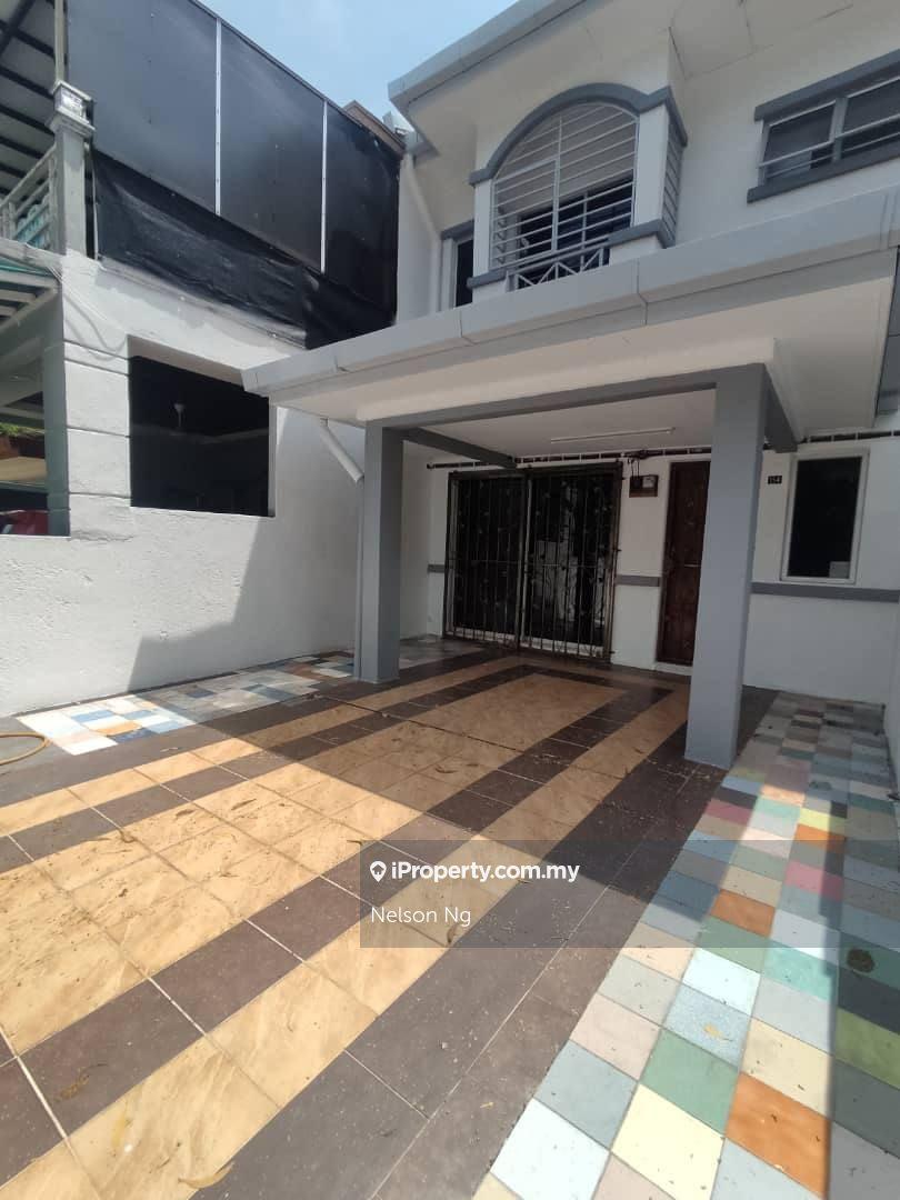 Renovated Taman Lestari Putra, Bandar Putra Permai, Seri Kembangan