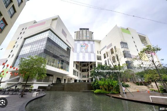 Setiawalk Mall with restaurant, shops, salon, cinema & many eateries