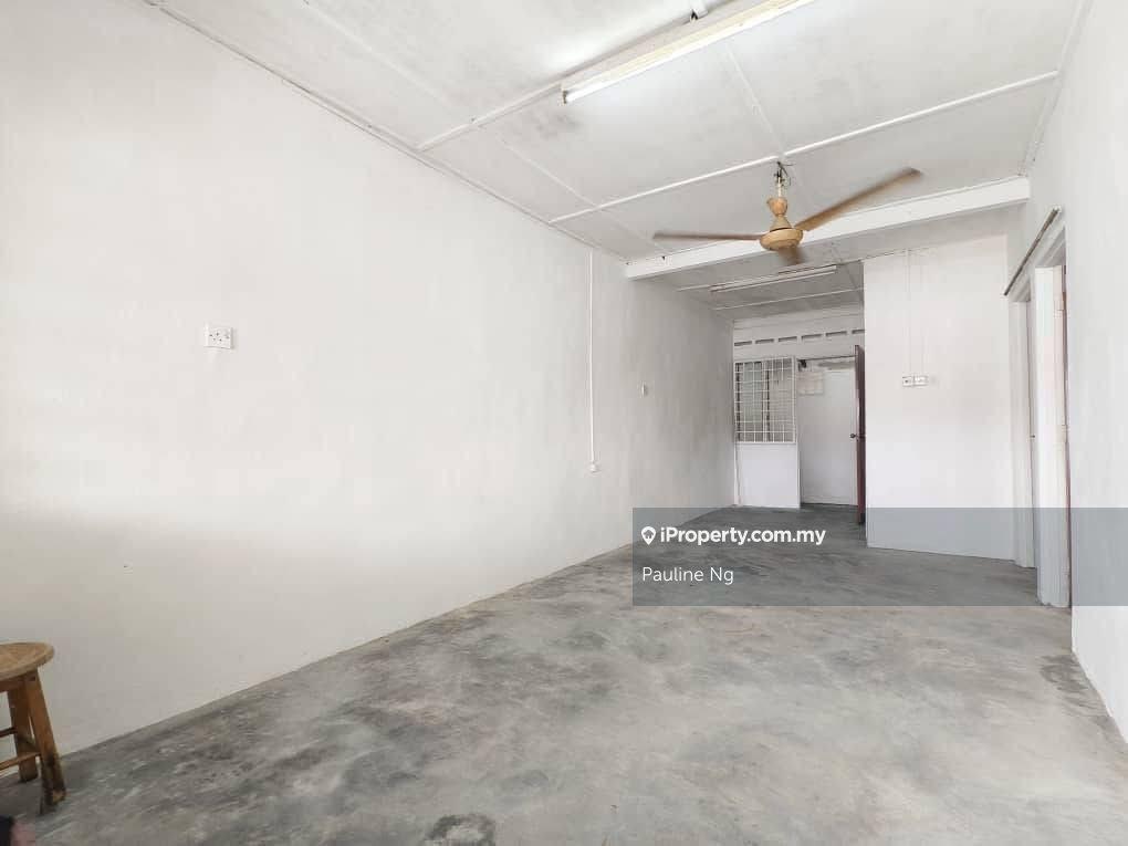 Taman Universiti @ Skudai single storey house for sale
