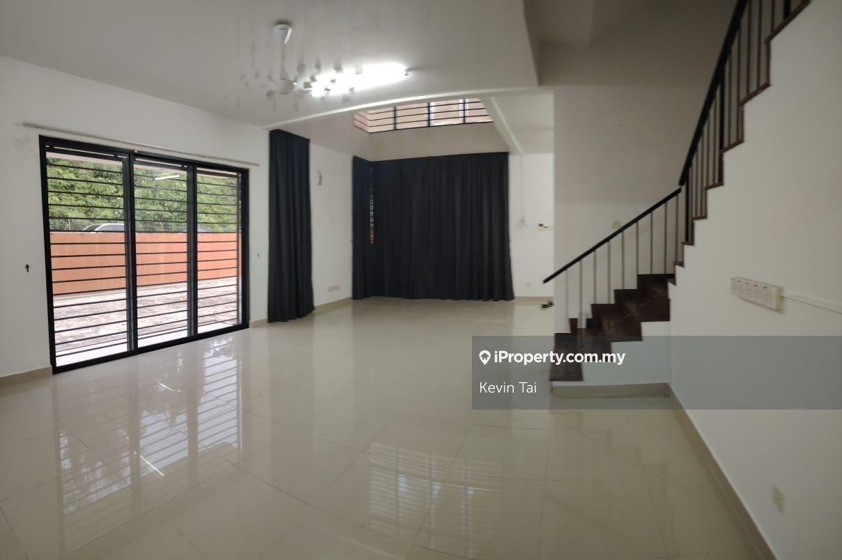 Below Market Guarded Mahkota Cheras 3 Story Corner House For Sale