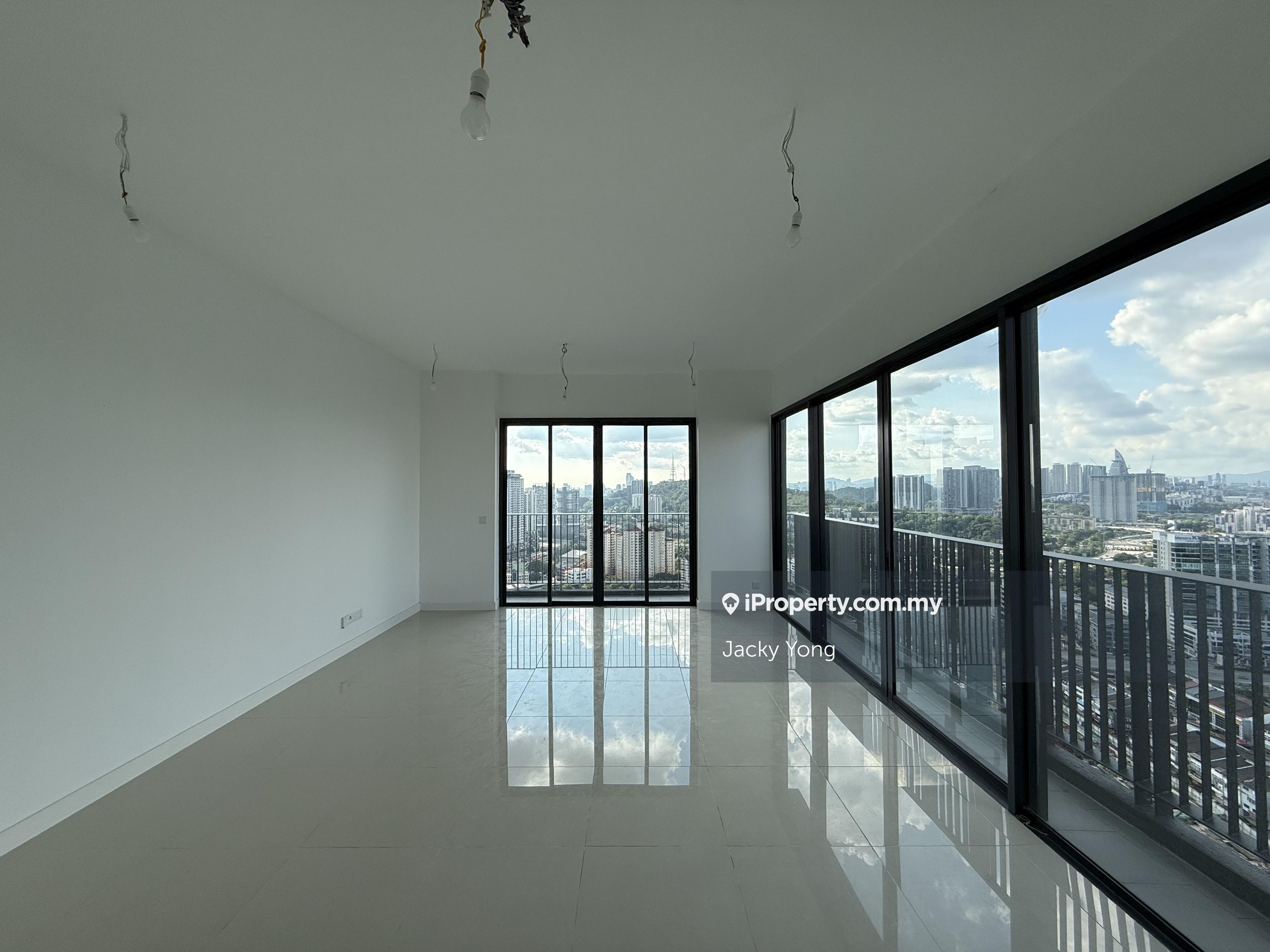 Luxury Brand New Condo in OUG for Sale