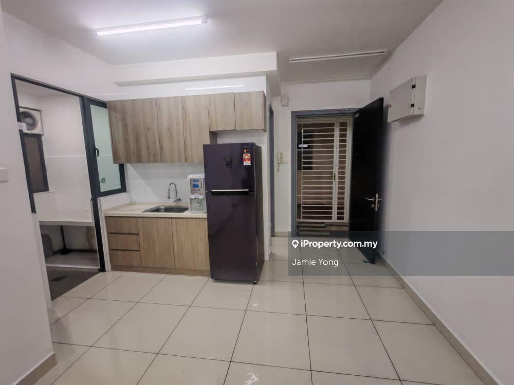 Cityscape Views from K L T S @ 918sqft Partially Furnished Unit