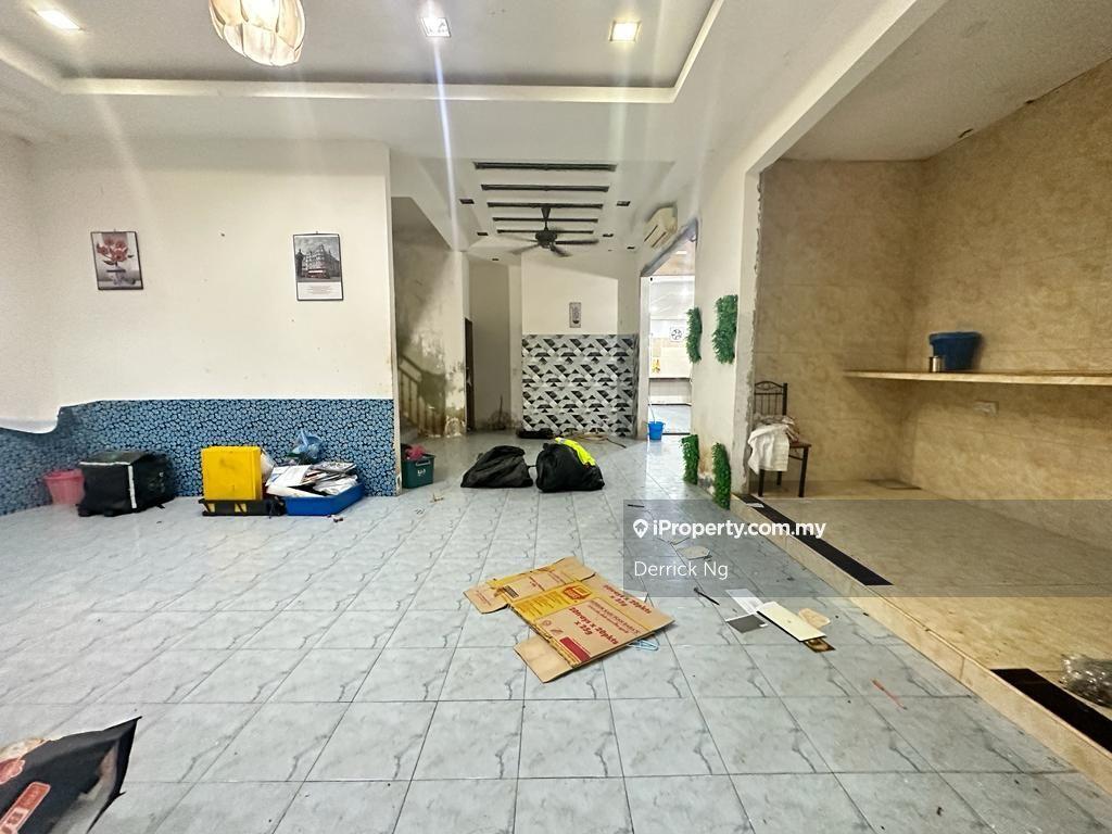 Facing Padang Lumba Kuda 2 Stry Terrace Corner House For Sale