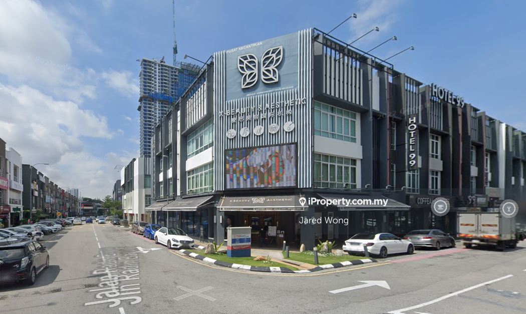Rare Corner 3storey Enbloc Shoplot @ Radin Bagus Sri Petaling for Rent