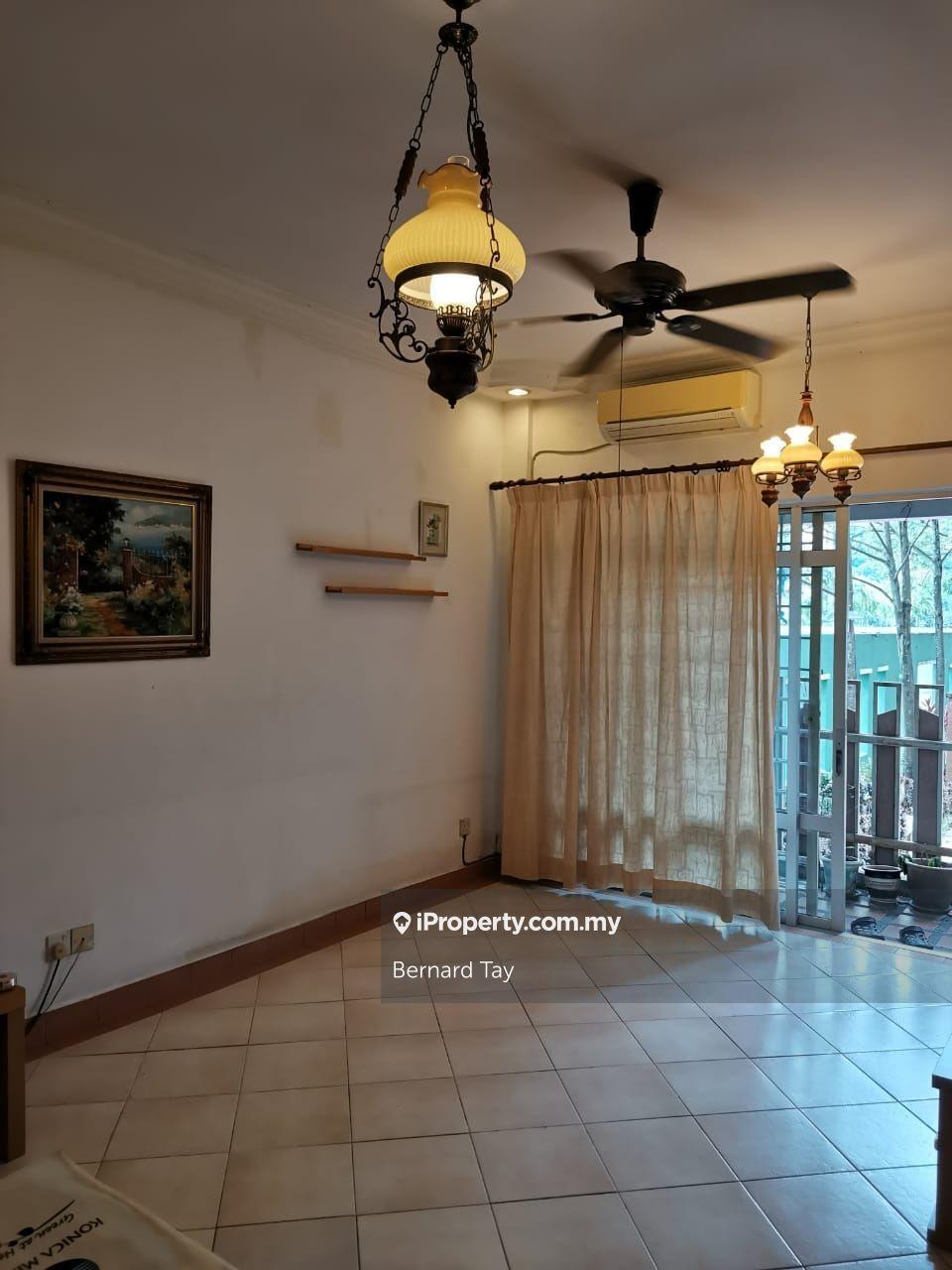 Partly Furnish Perdana Exclusive Condo Damansara Perdana Petaling Jaya