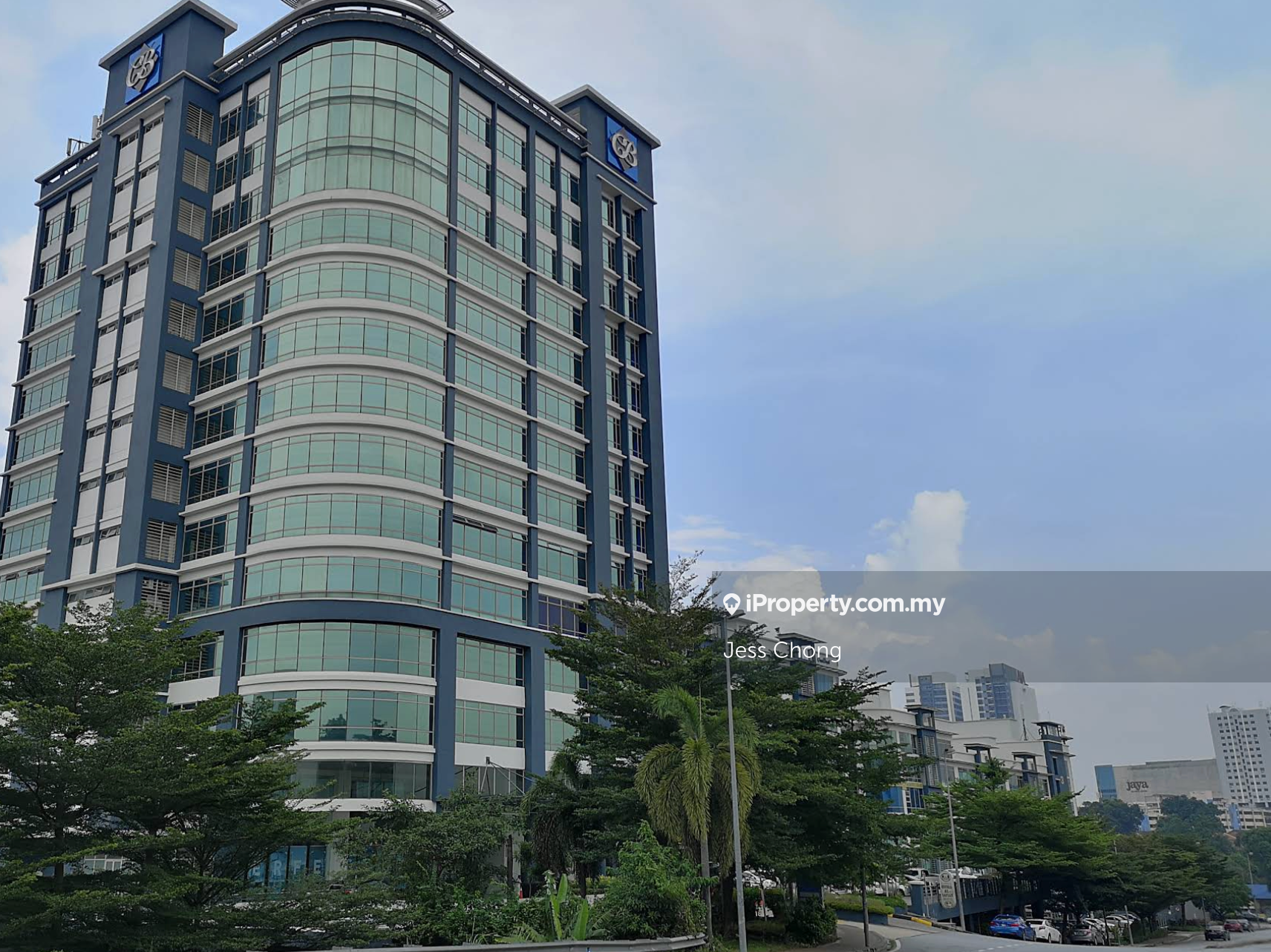32 Square Corporate Office with space For Rent