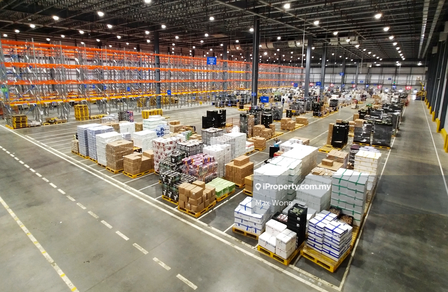 Detached Factory with 2000 amp