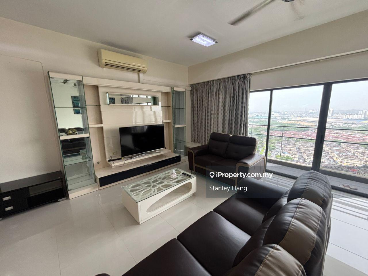 Fully Furnished, Four Bedroom, Penthouse unit