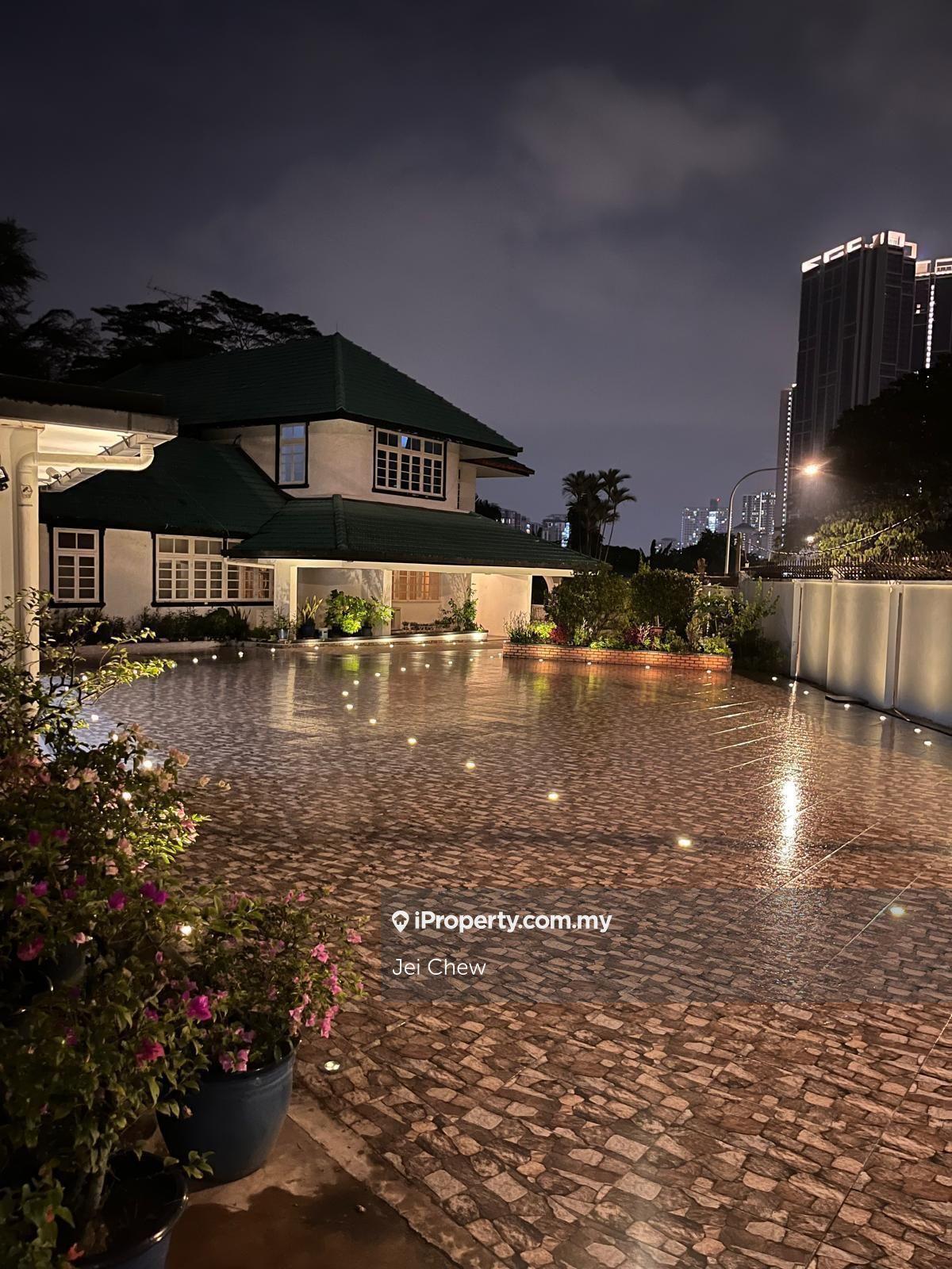Luxury 2-storey bungalow in Bukit Tunku with 28,000 sqft land
