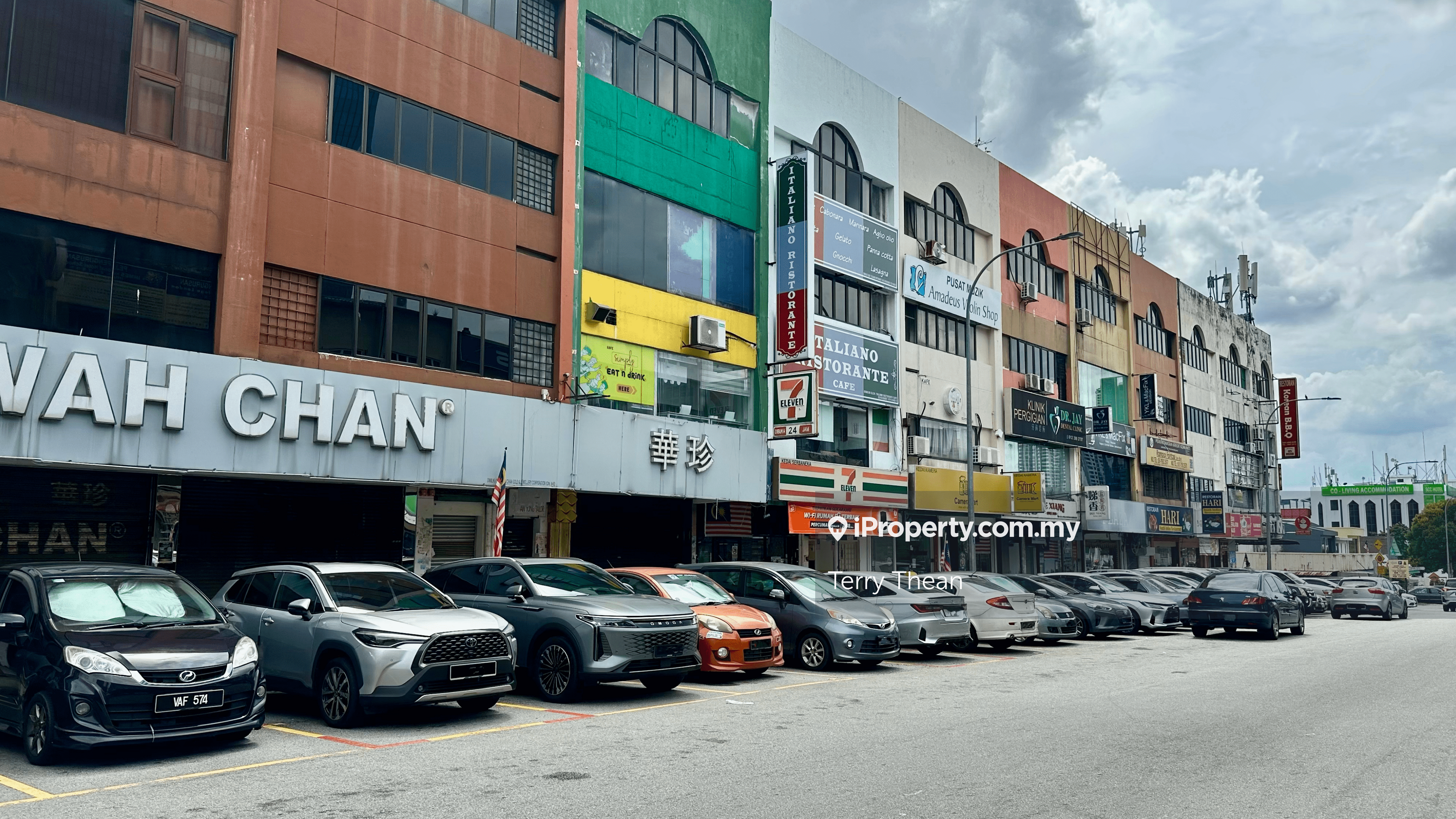 4 Storey Shop For Sale @ Seksyen 14 PJ