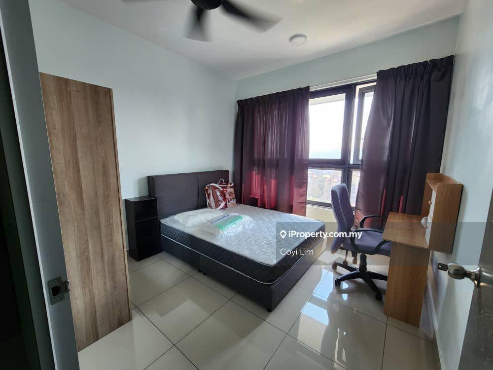 Female unit Middle room for rent