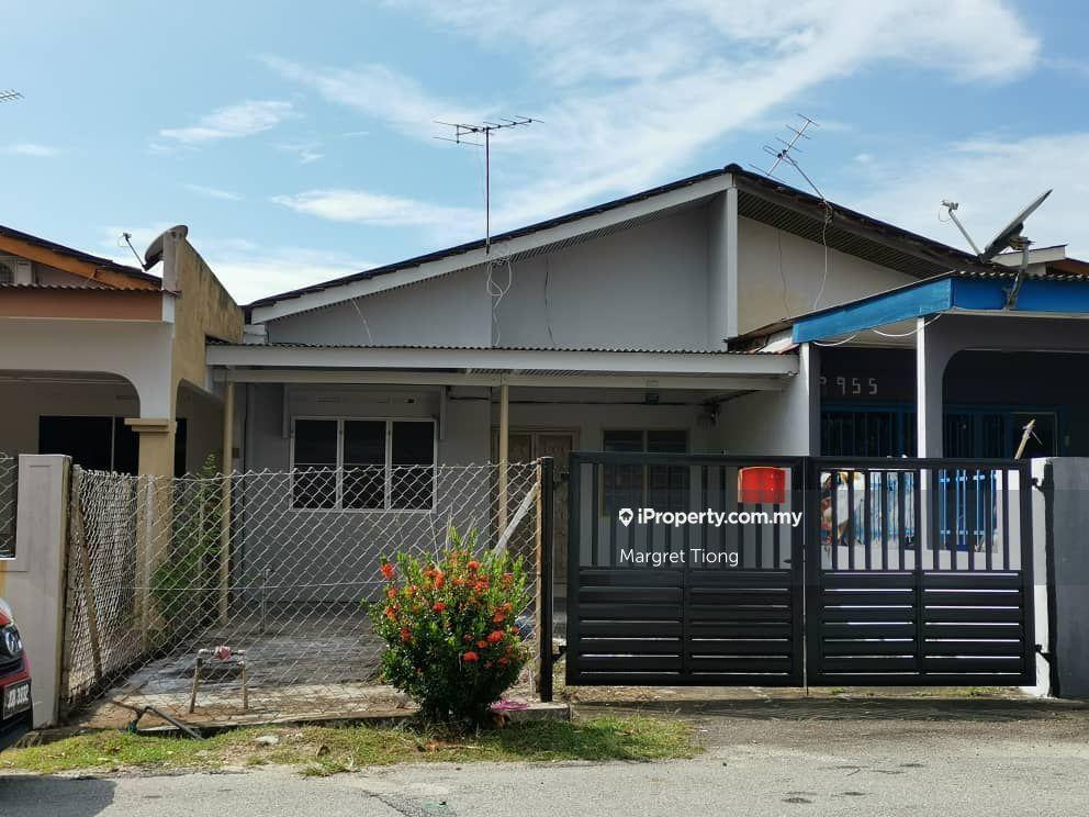 Terrace house for Sale