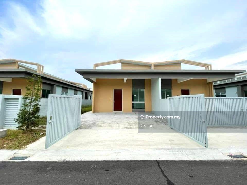 Amber Hills, Kangkar Pulai Single Storey Cluster House, 32x65ft, G&G