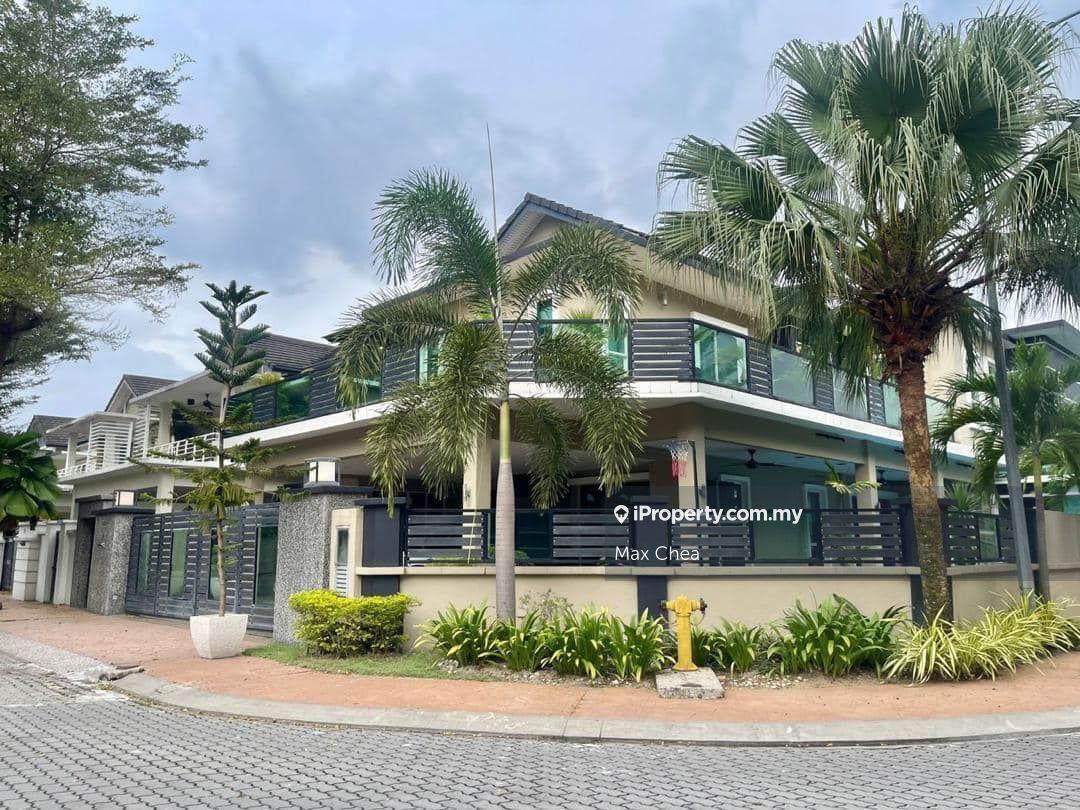 Gated Guarded. Corner Unit. Modern Design. With Private Facilities