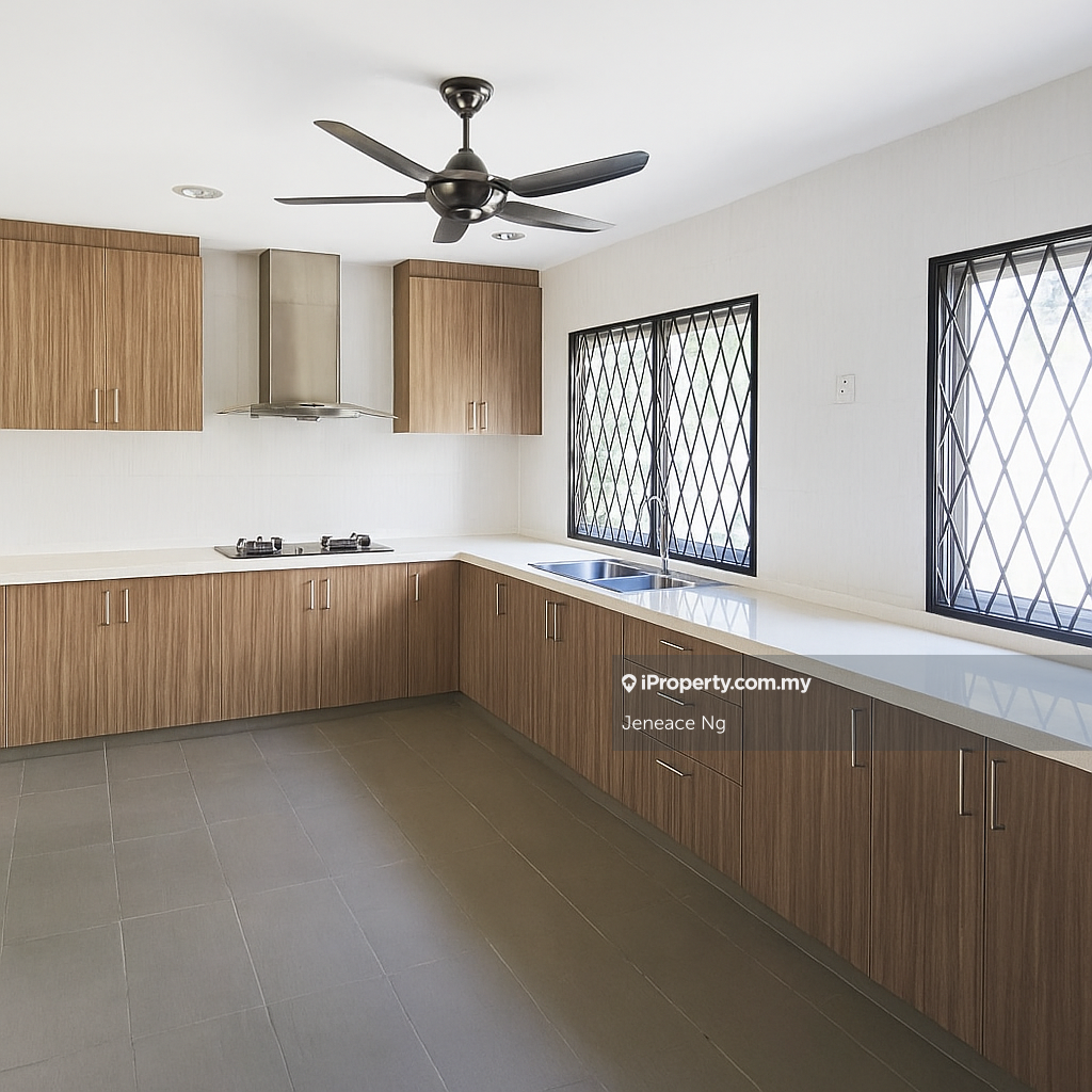 Ready move in extended refurbished facing open unit