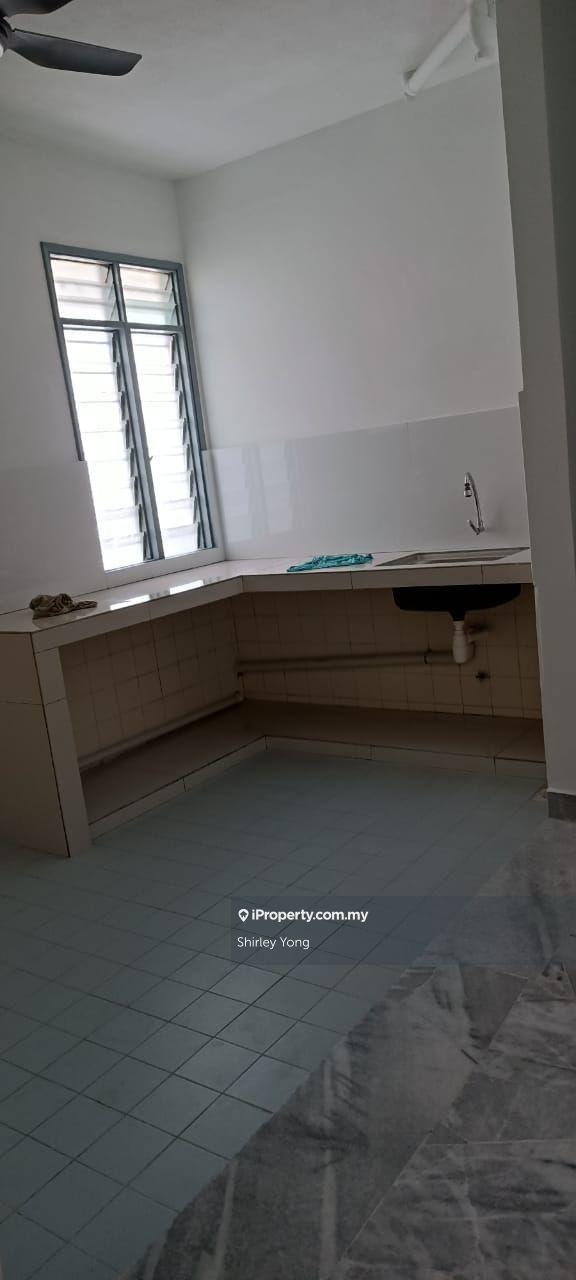 Apartment to Let