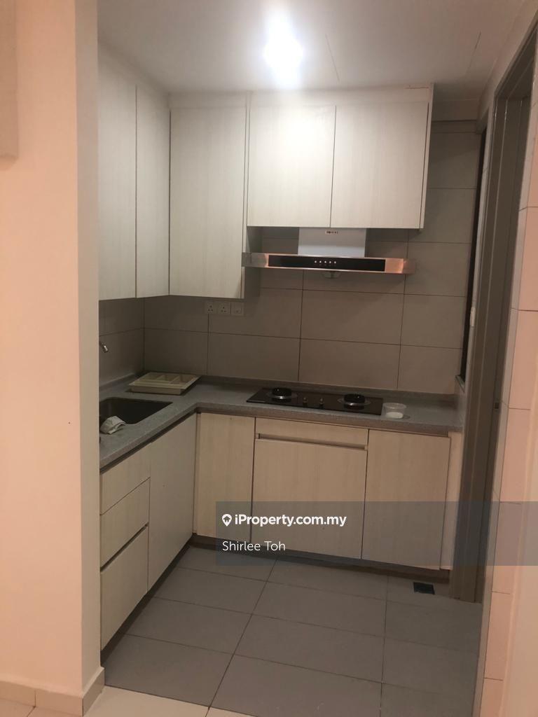 Next to Sri Rampai Lrt station. 10 mins drive to Klcc
