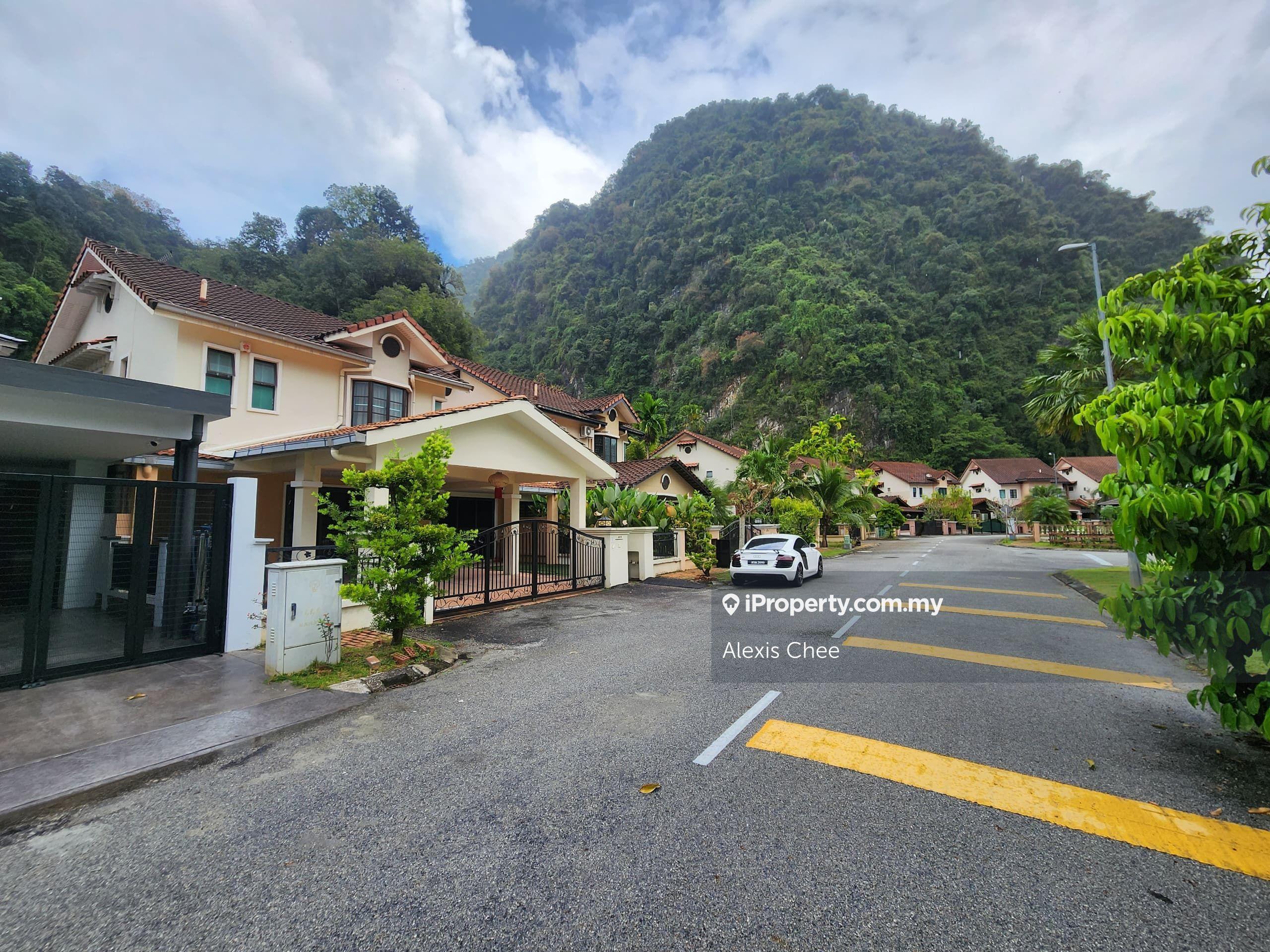 Double Storey Linked-Bungalow @ Lakeside Villas, Sunway City Ipoh 