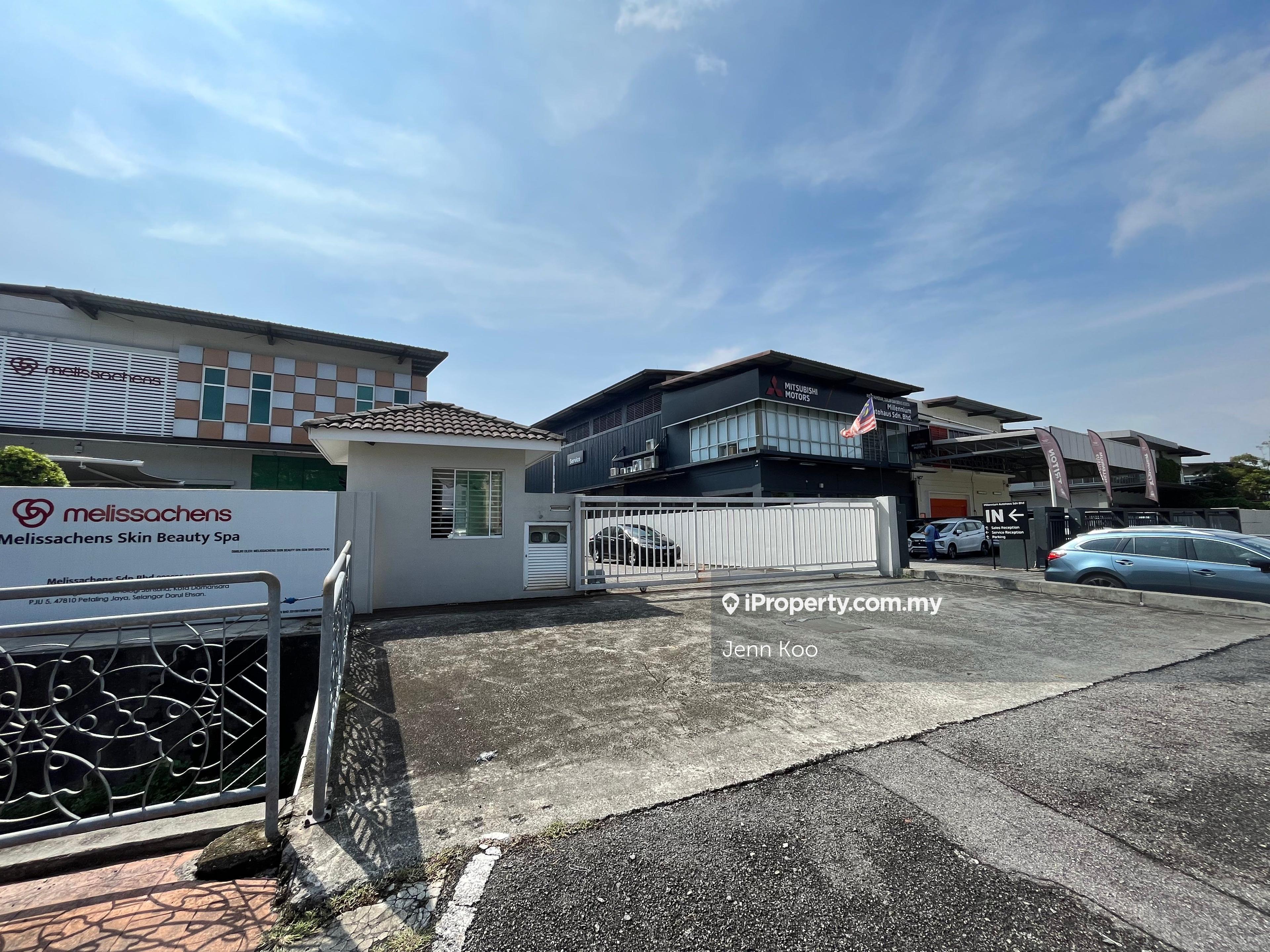 1.5 Storey Semi-D Factory at Jalan Teknologi, Pusat Teknologi Sunsuria