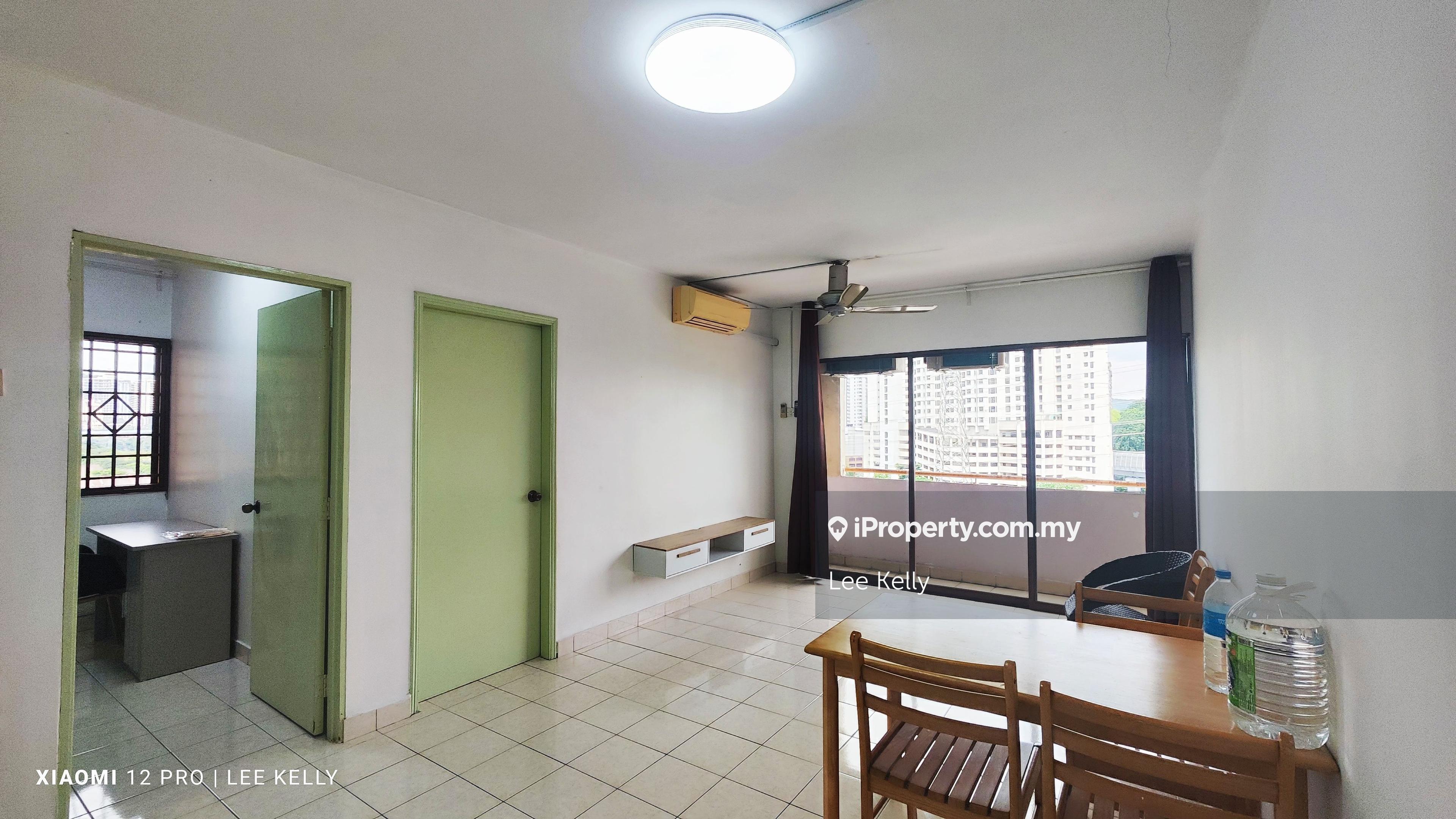 Fully Furnished Corner Lot 2 Car Parks, Near Surian MRT Near Amenities