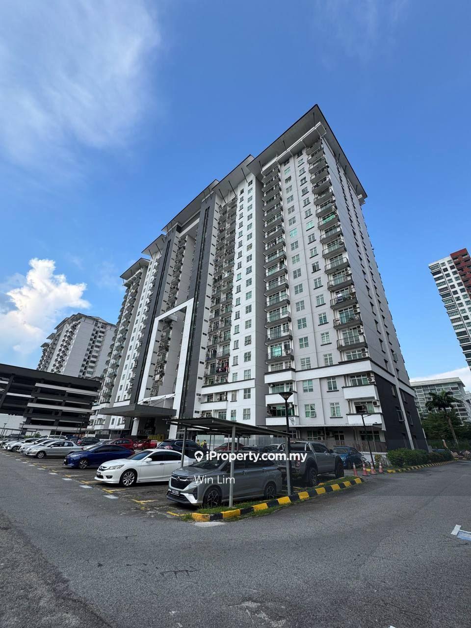 Taman Mount Austin, Lake View Apartment, For Sale, Fullloan, Fast Deal