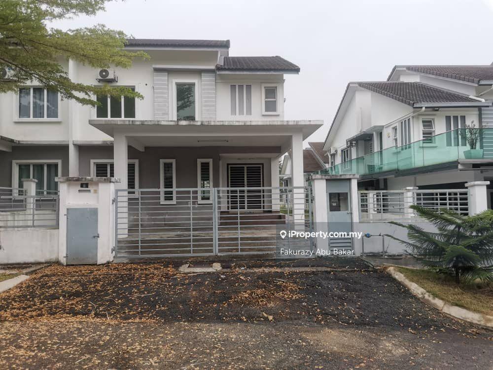 Hillview residence below market value urgent sale