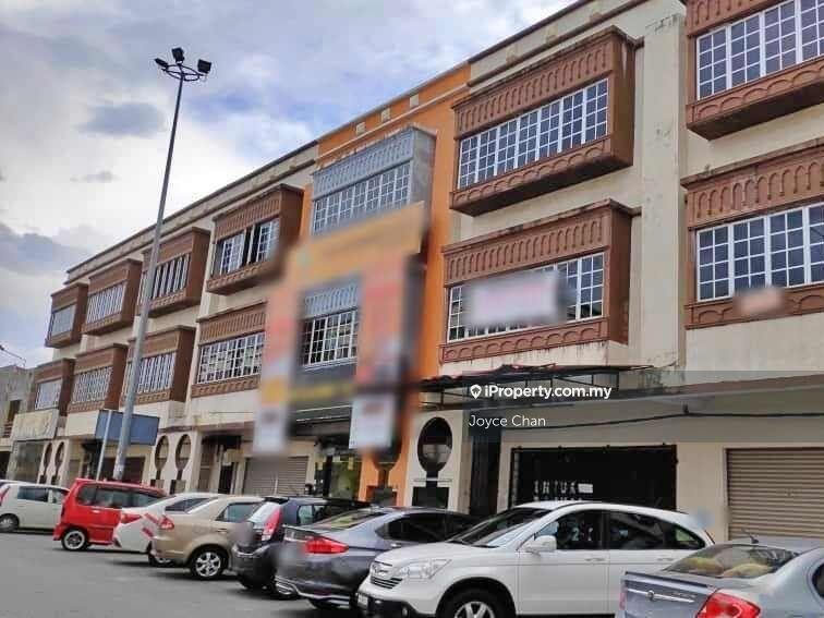 3 Storey Shop Office - Kawasan Pasar Borong Wakaf Che Yeh, Kelantan