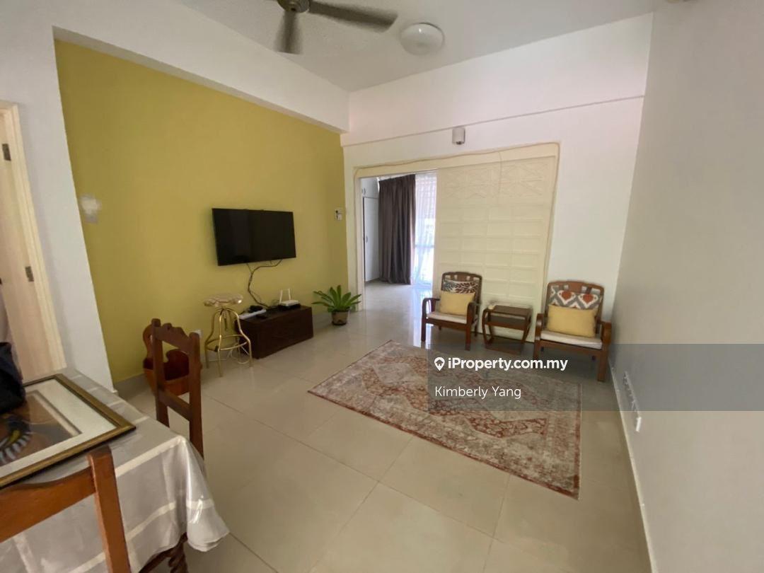 Bangsar Cosy 1 Plus 1 Bedroom Condominium - Nice & Quiet Location