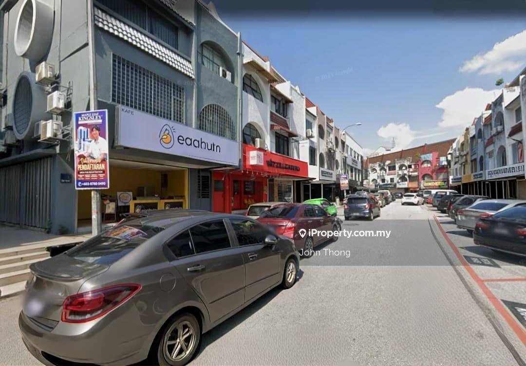 Ss15 End Lot Ground Floor Price Nego Renovated 3 Storey Shop Vacant