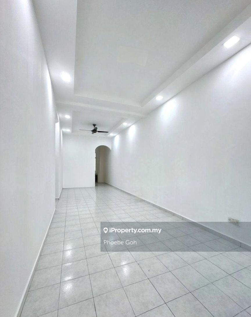 Kulai ( Bandar Putra ) - Single Storey Terrace