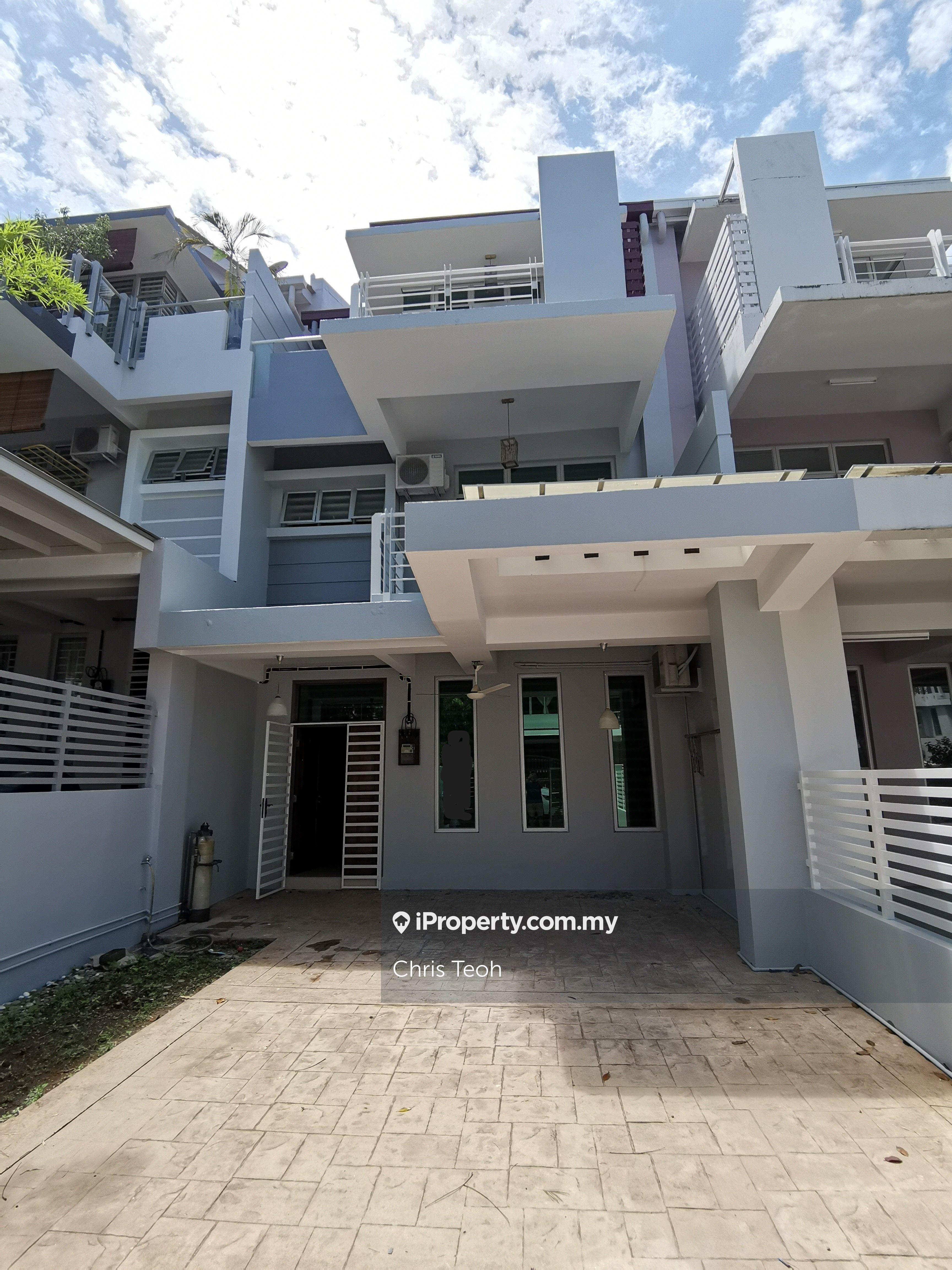 Newly refurbished, well maintained & at great location!