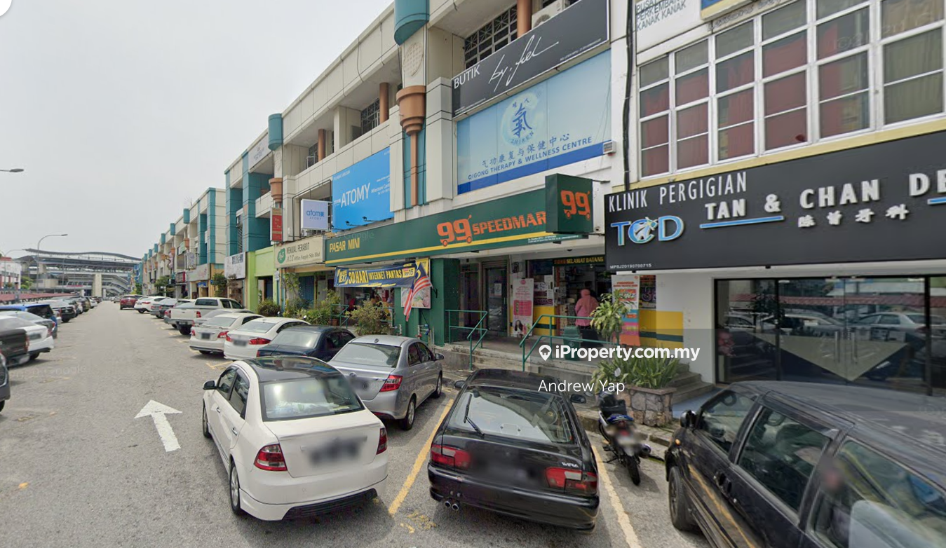 3 Storey Shop Lot For Sale @ Subang Jaya 