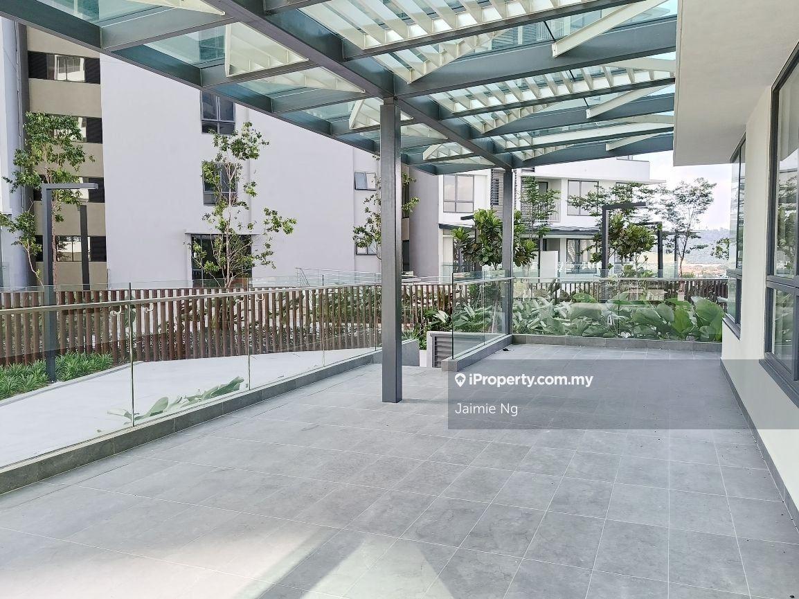 Brand New Service Residence, below market price!