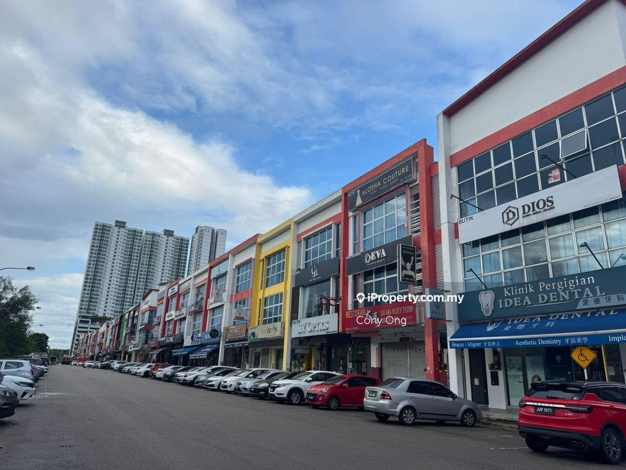 Austin,Mutiara Emas,3 storey shoplot,tenanted,rental income 13k