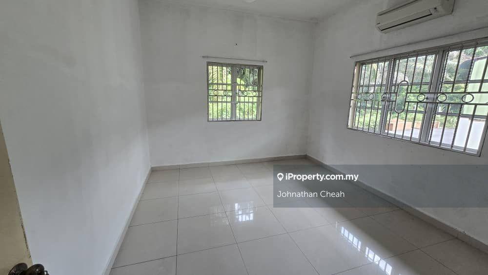 Freehold Single Storey End Lot Taman Simpang Bersatu For Sale