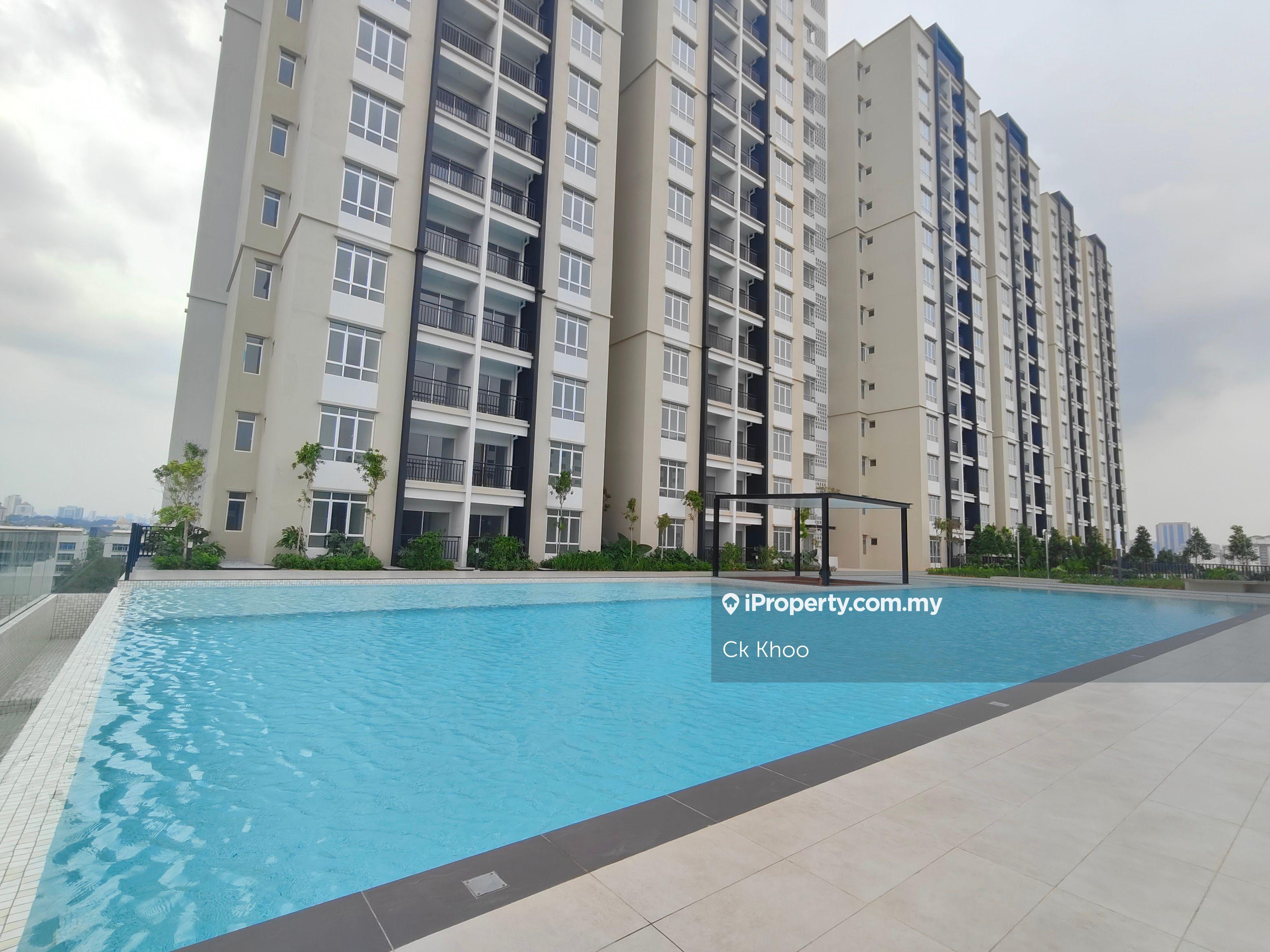 Brand new condo